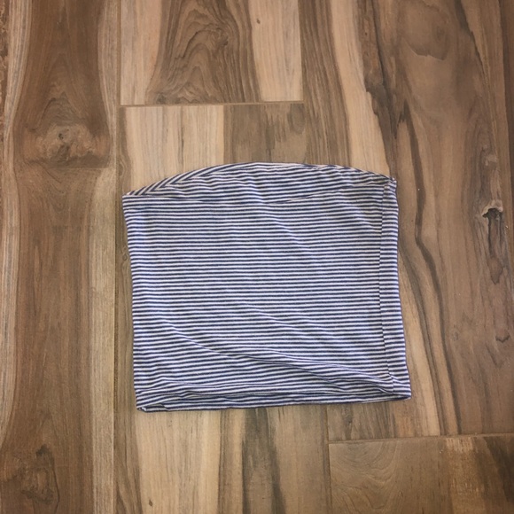 Brandy Melville tube top - Picture 2 of 3
